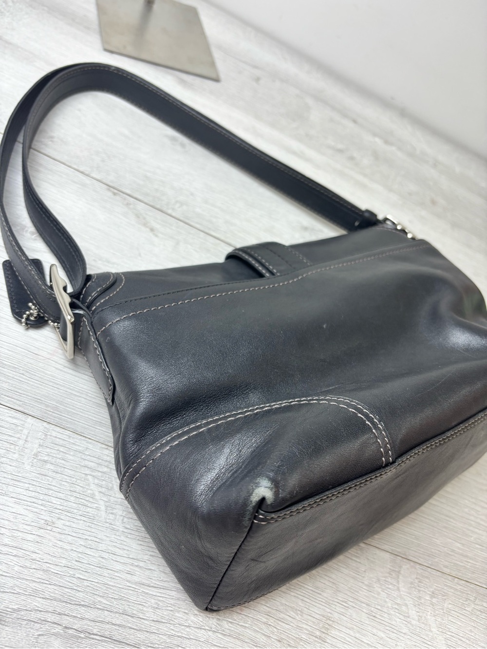 Coach Hampton Black Leather Buckle Flap Shoulder Bag Contrast Stitch Purse - Picture 8 of 14
